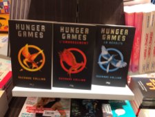 I was browsing through a bookstore the other day and came across the Hunger Games series in French!